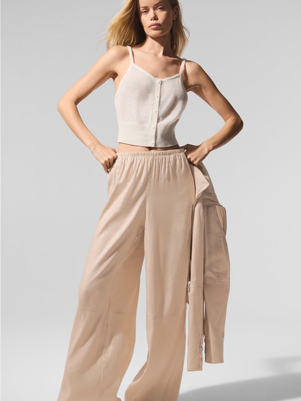 Alo Yoga Linen Getaway Cargo Wide Leg Pant